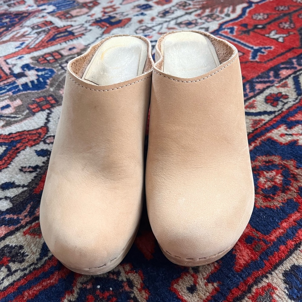 No.6 store Women's Tan Clogs - Picture 2 of 6